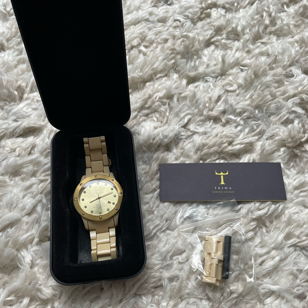 Triwa women’s gold watch style modern adjustable